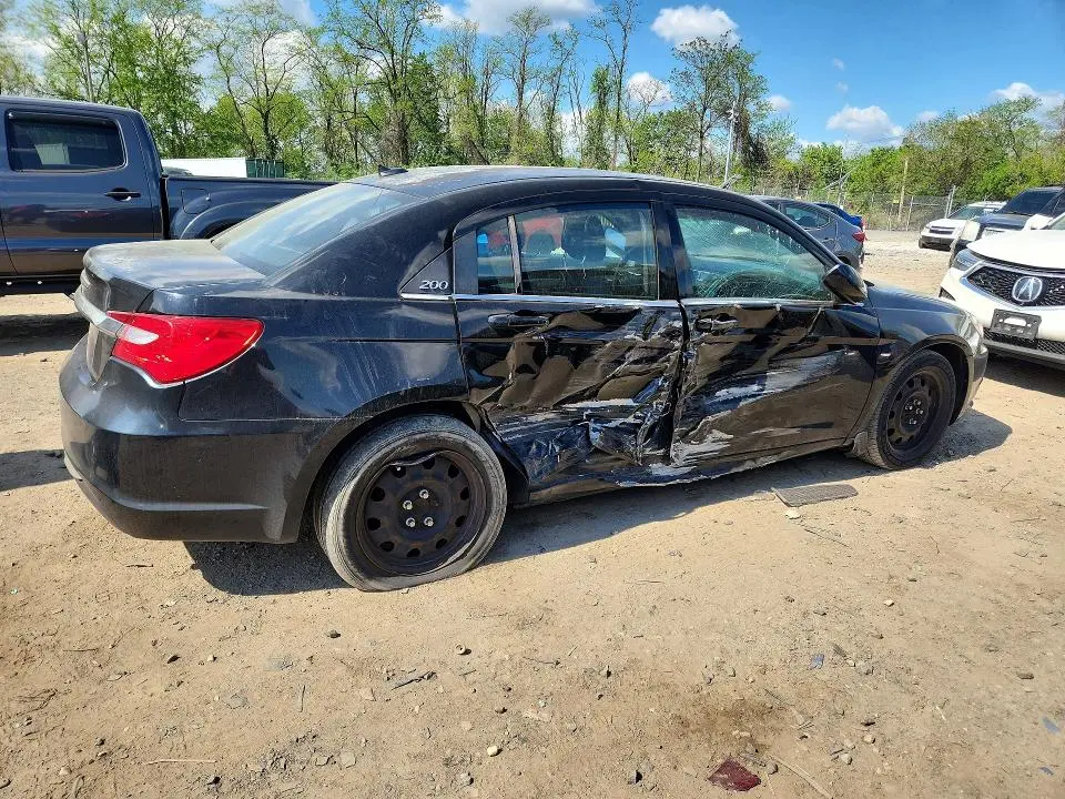 2014 CHRYSLER 200 LX  