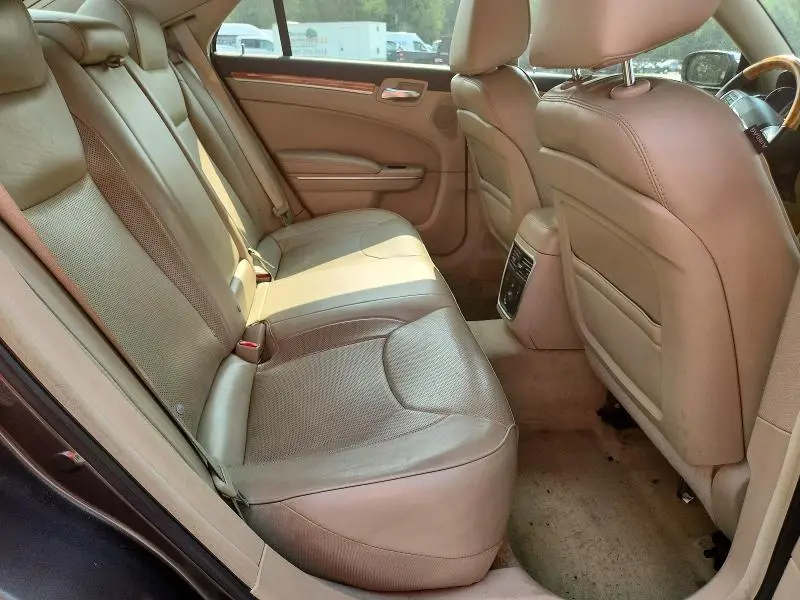 2013 CHRYSLER 300C   