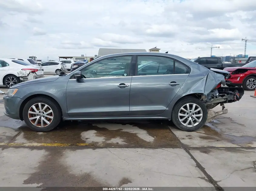 2013 VOLKSWAGEN JETTA SE