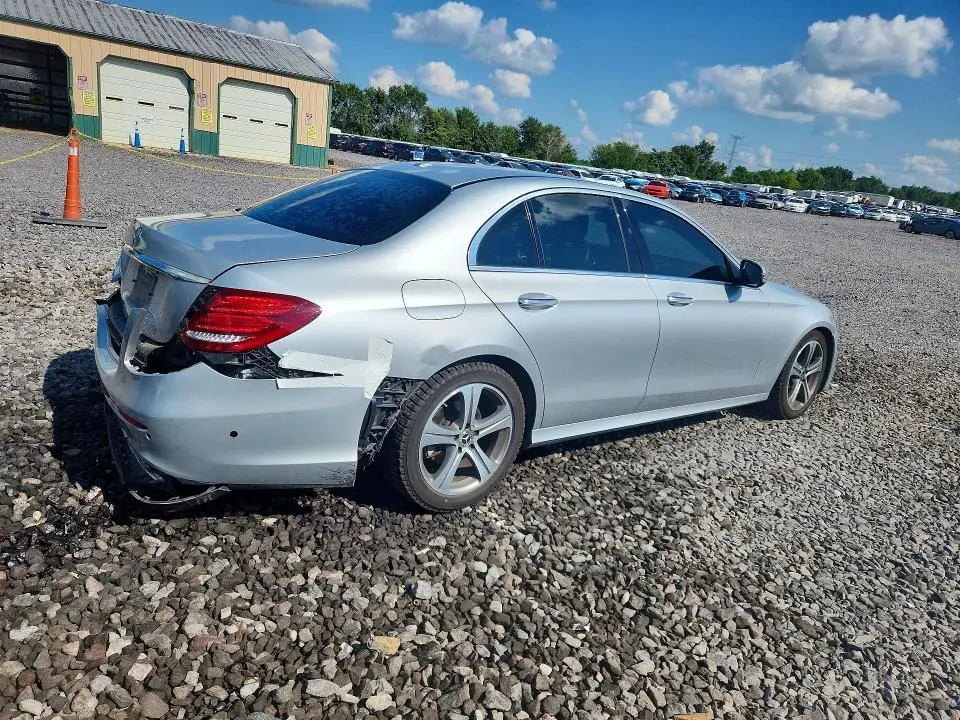 2018 MERCEDES-BENZ E 300  