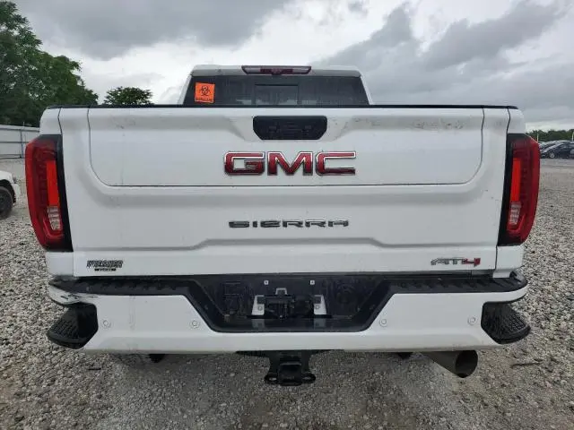 2022 GMC SIERRA K2500 AT4  