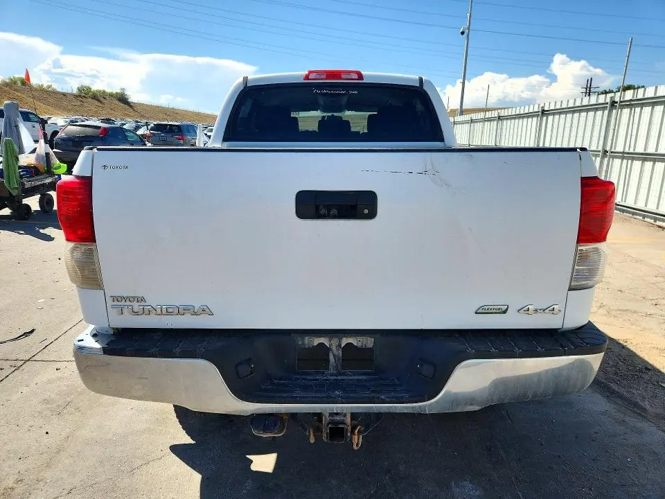 2011 TOYOTA TUNDRA CREWMAX SR5  