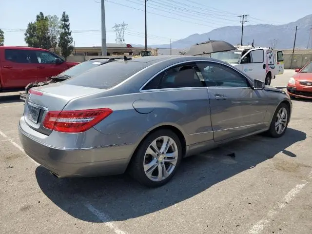 2011 MERCEDES-BENZ E 350  