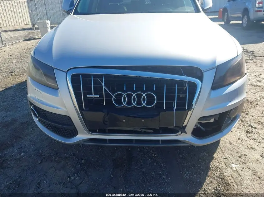 2011 AUDI Q5 3.2 PREMIUM PLUS