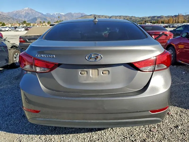 2014 HYUNDAI ELANTRA SE  