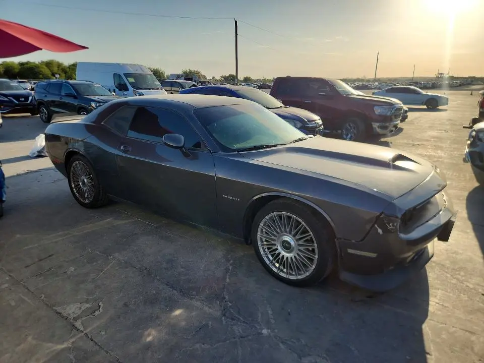 2022 DODGE CHALLENGER R/T  