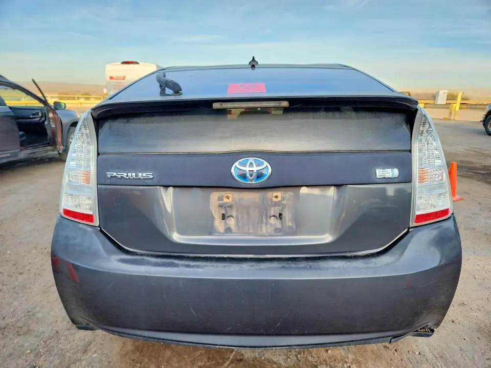 2010 TOYOTA PRIUS II  