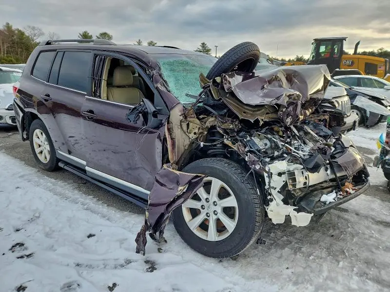 2013 TOYOTA HIGHLANDER BASE  