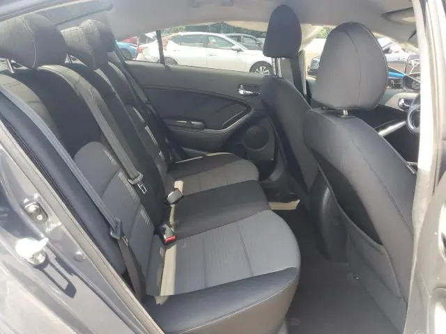 2016 KIA FORTE LX  