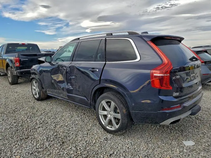2016 VOLVO XC90 T8  