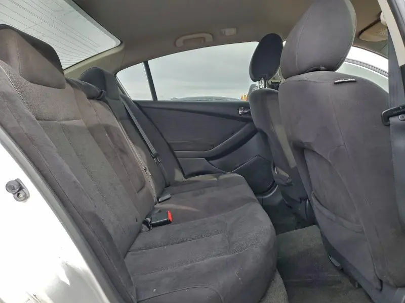 2010 NISSAN ALTIMA BASE  