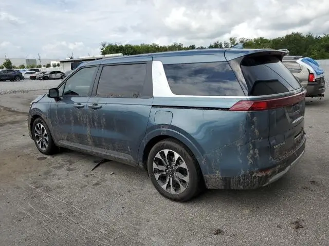 2024 KIA CARNIVAL EX  