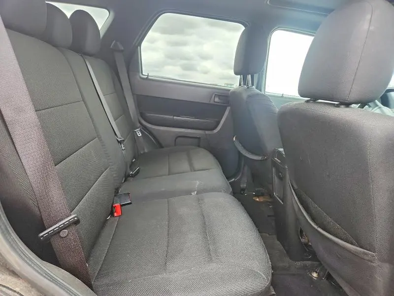 2010 FORD ESCAPE XLT  