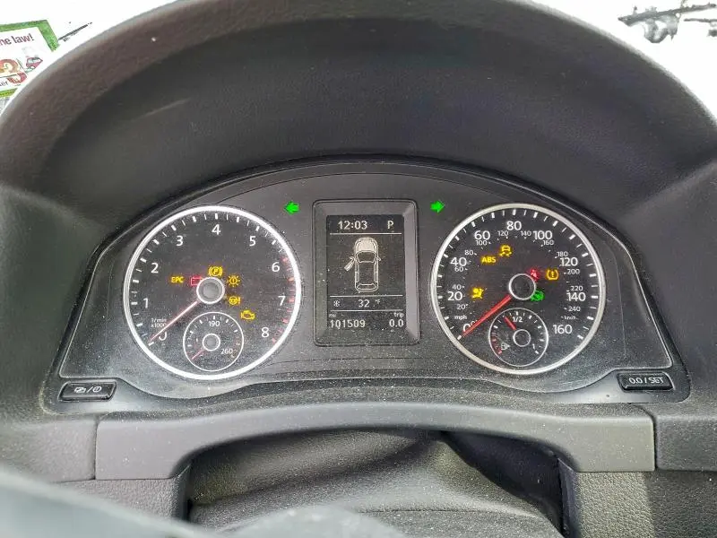 2016 VOLKSWAGEN TIGUAN S  