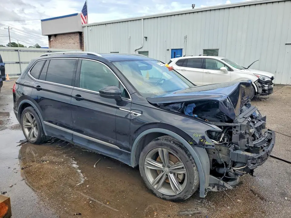 2019 VOLKSWAGEN TIGUAN SE/SEL/SEL R-LINE JET-BLACK/SE  