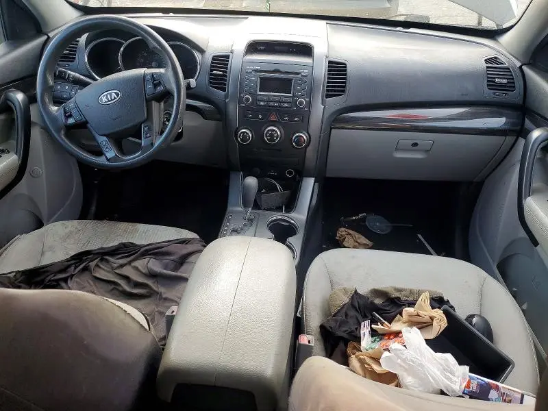 2013 KIA SORENTO LX  