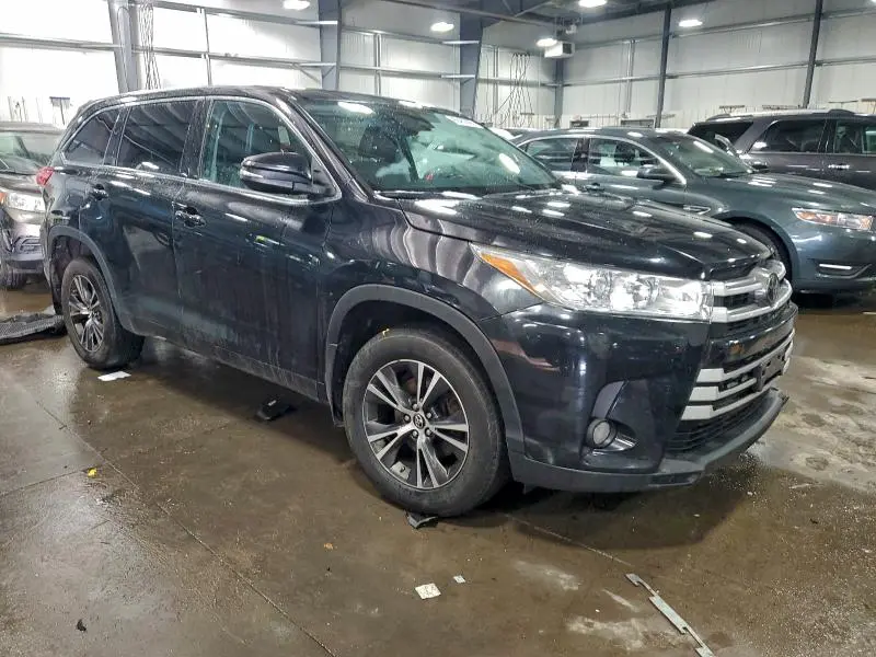 2018 TOYOTA HIGHLANDER LE  