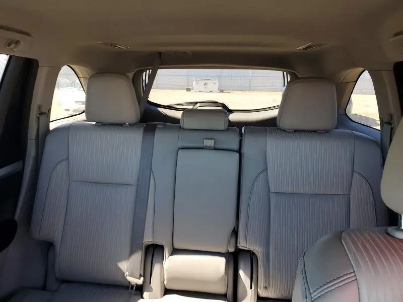 2015 TOYOTA HIGHLANDER LE PLUS  