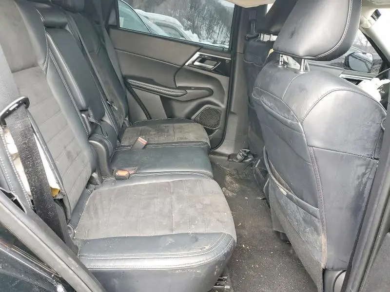 2023 MITSUBISHI OUTLANDER SE  