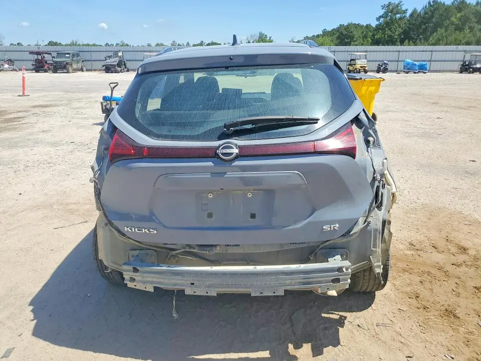 2024 NISSAN KICKS SR  