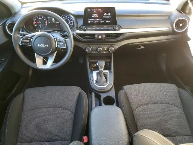 2023 KIA FORTE LX  