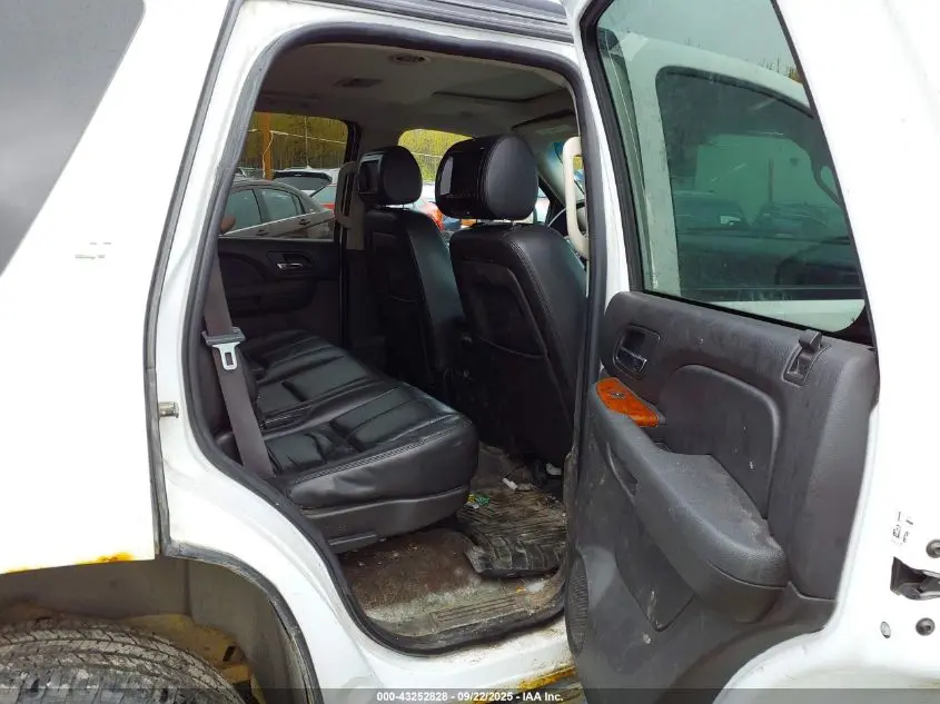 2011 CHEVROLET TAHOE LT