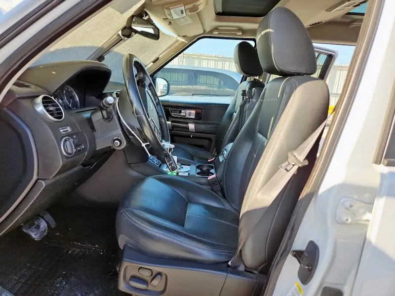 2016 LAND ROVER LR4 HSE LUXURY  