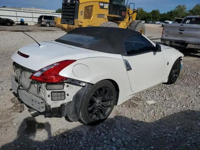 2010 NISSAN 370Z   