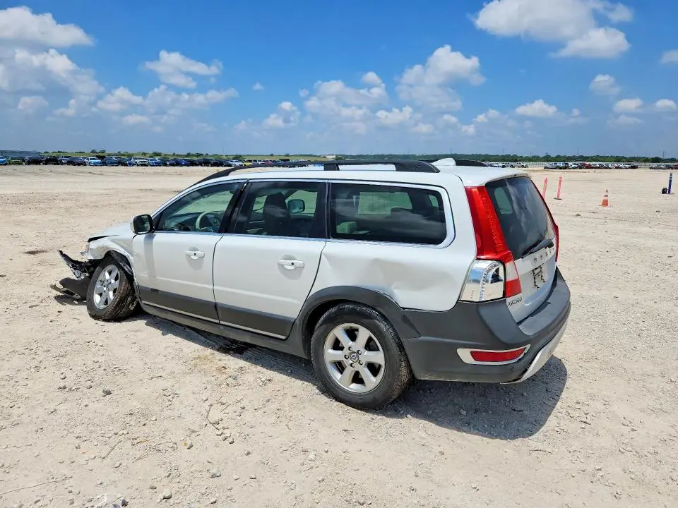 2012 VOLVO XC70 3.2  