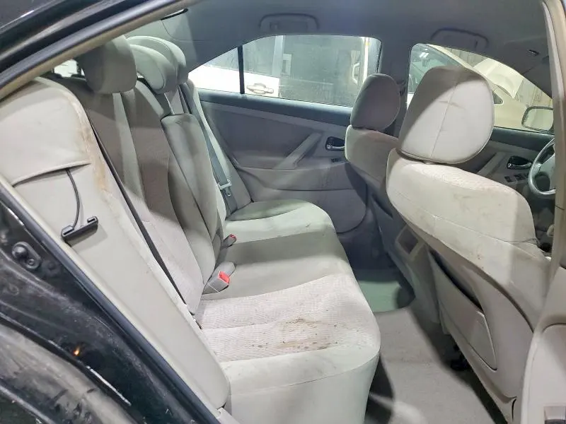 2011 TOYOTA CAMRY LE  