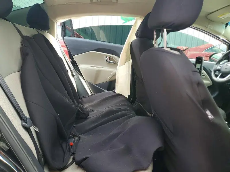 2015 KIA RIO LX  