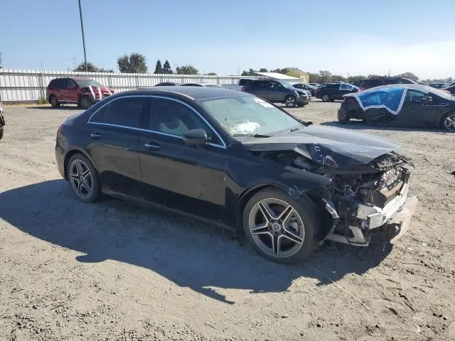 2022 MERCEDES-BENZ A 220