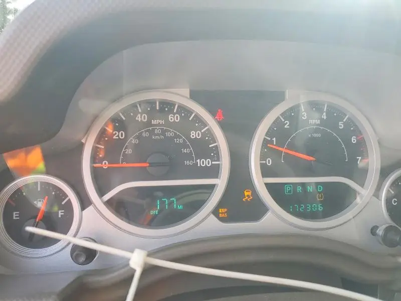2010 JEEP WRANGLER SAHARA  