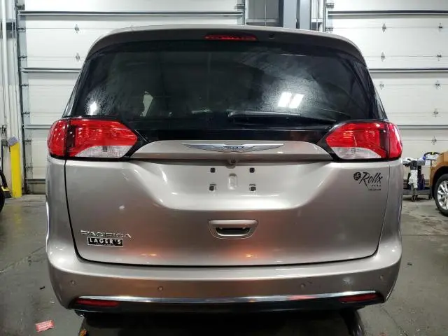 2017 CHRYSLER PACIFICA TOURING L  