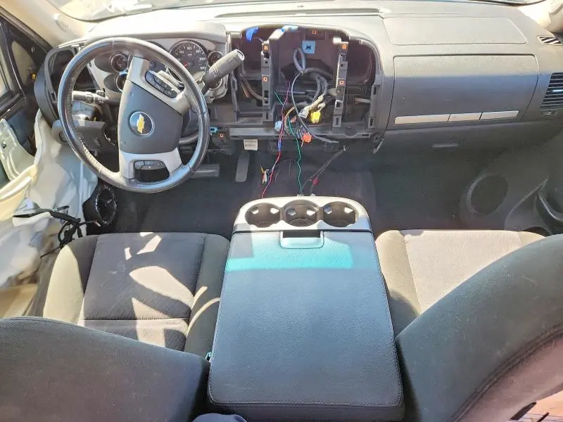 2011 CHEVROLET SILVERADO C1500 LT  