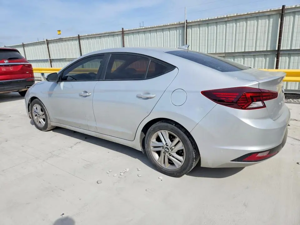 2019 HYUNDAI ELANTRA SEL  