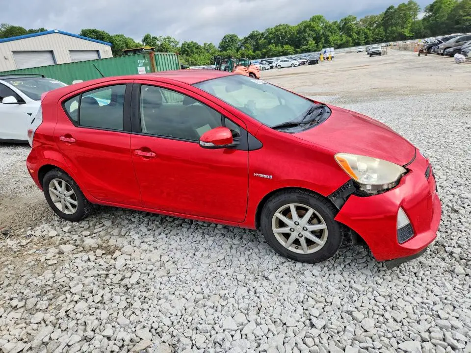 2013 TOYOTA PRIUS C THREE  
