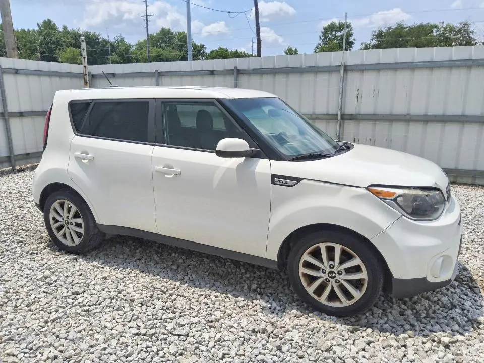 2019 KIA SOUL +  