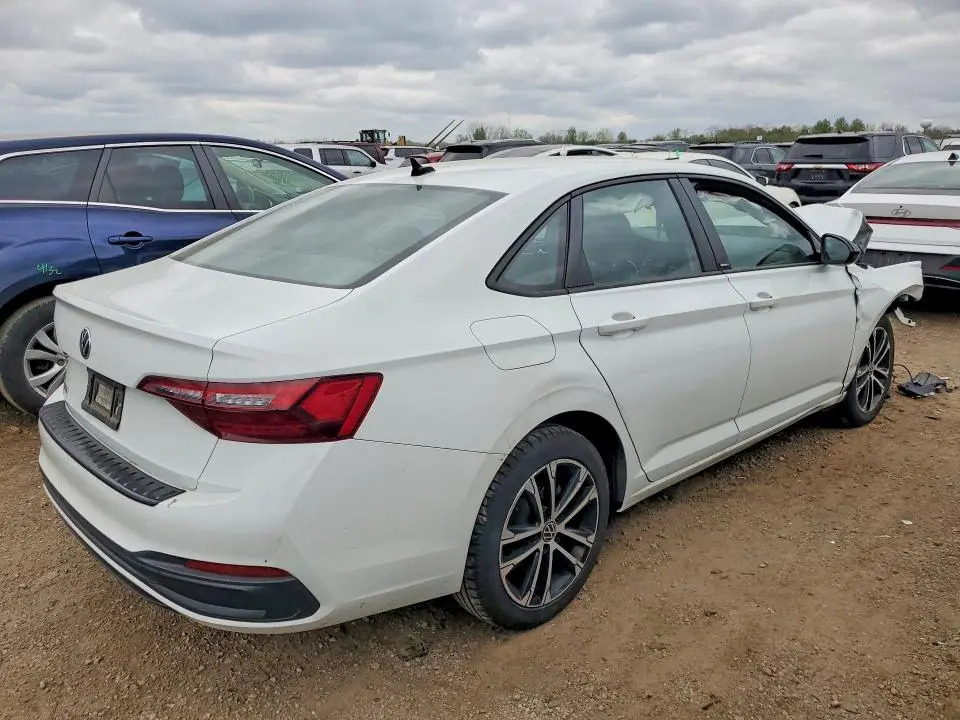 2024 VOLKSWAGEN JETTA SPORT  