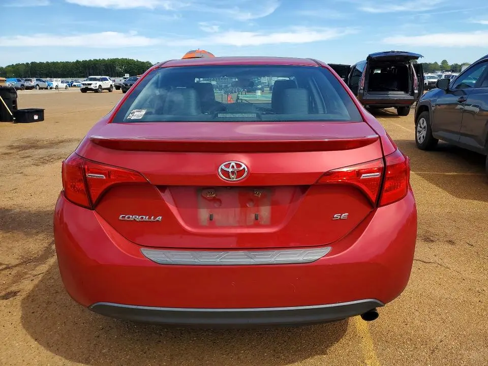 2017 TOYOTA COROLLA SE  