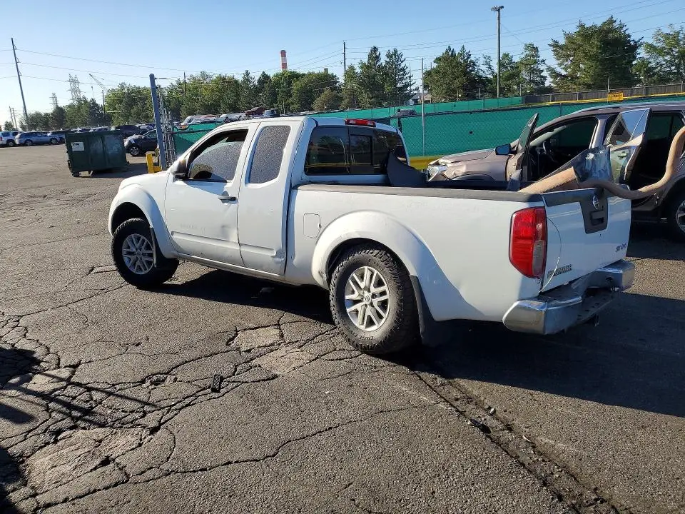 2015 NISSAN FRONTIER SV V6  