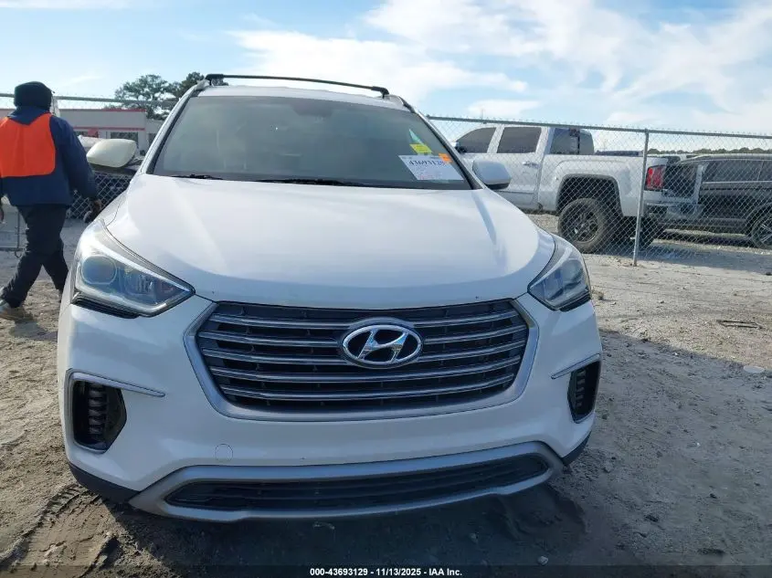 2017 HYUNDAI SANTA FE SE
