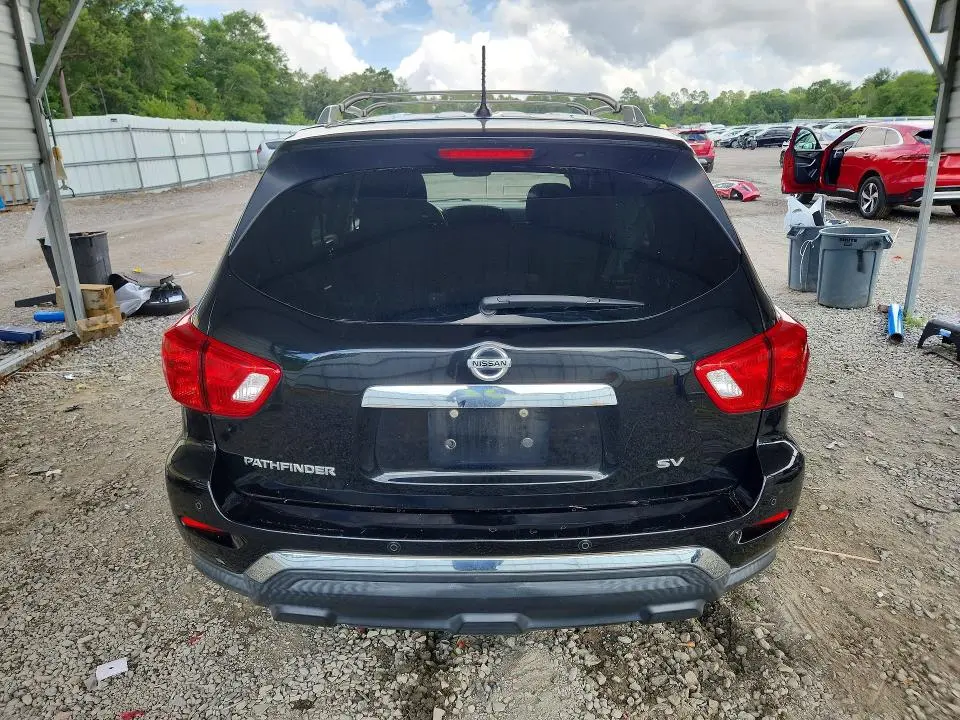 2018 NISSAN PATHFINDER SV  