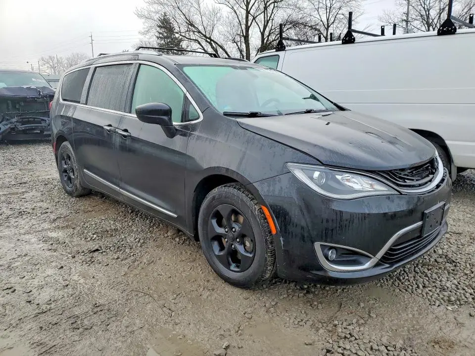 2018 CHRYSLER PACIFICA HYBRID TOURING L  