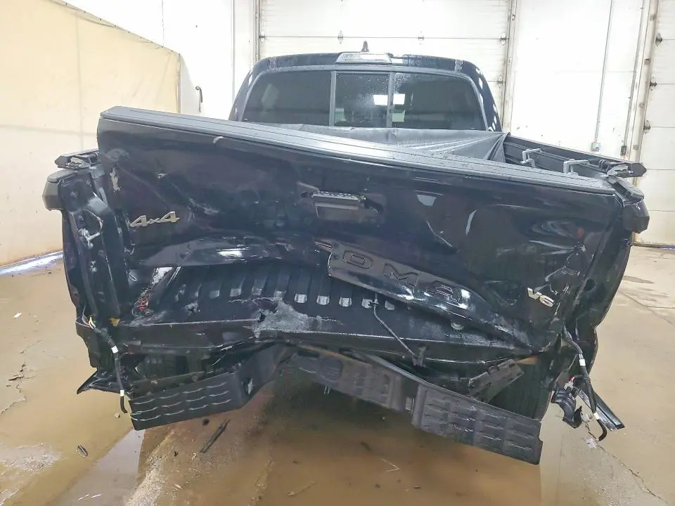 2021 TOYOTA TACOMA SR V6  