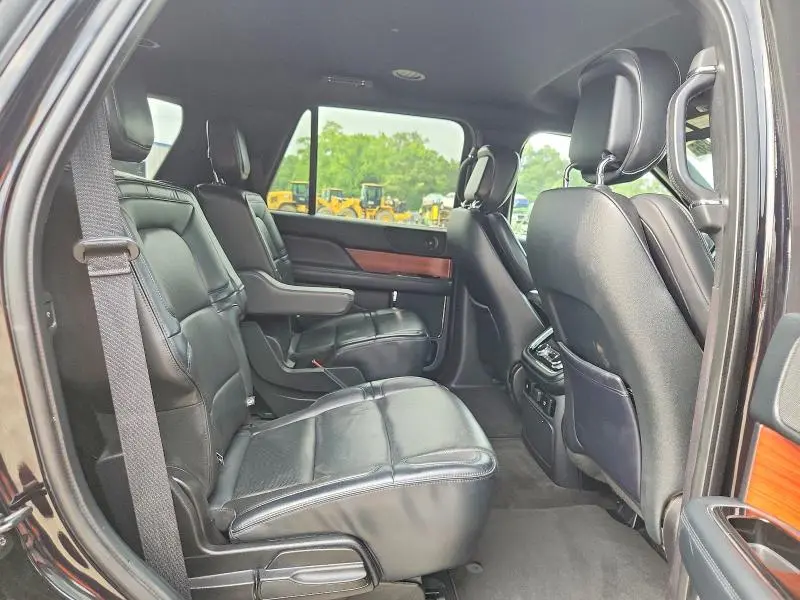 2019 LINCOLN NAVIGATOR   