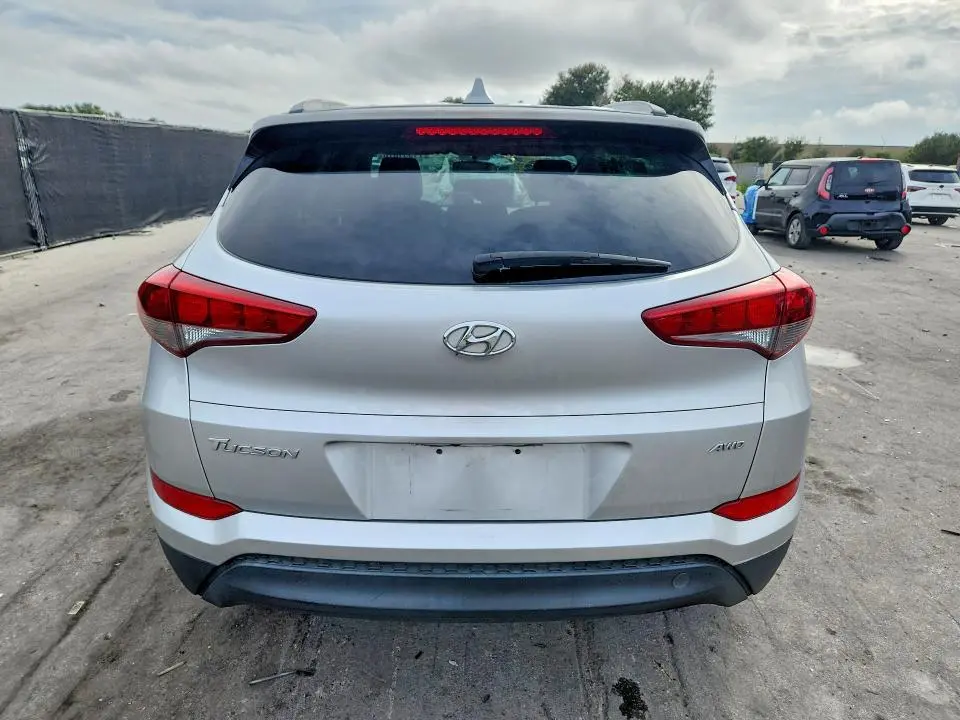 2018 HYUNDAI TUCSON SEL  