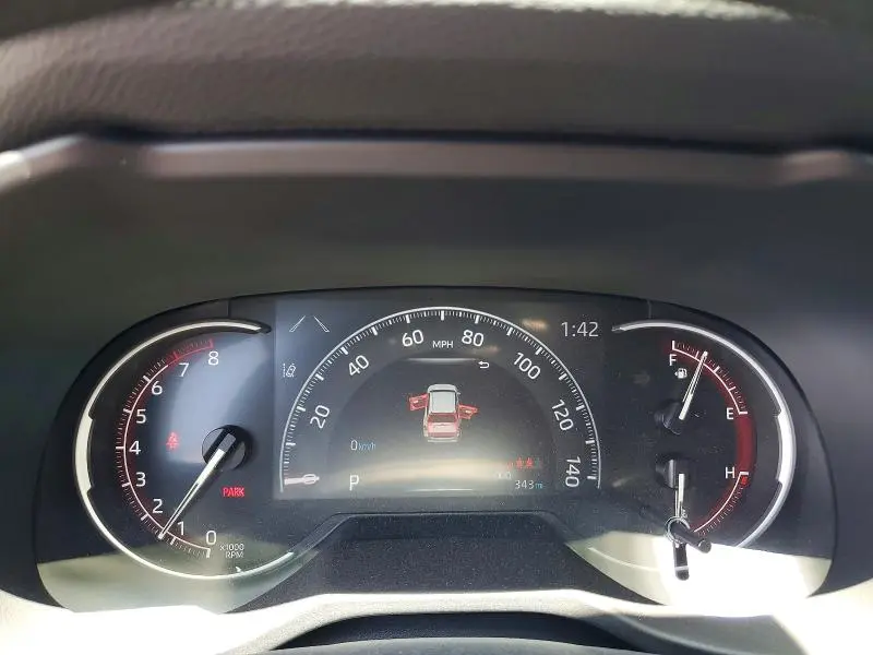 2025 TOYOTA RAV4 LE  