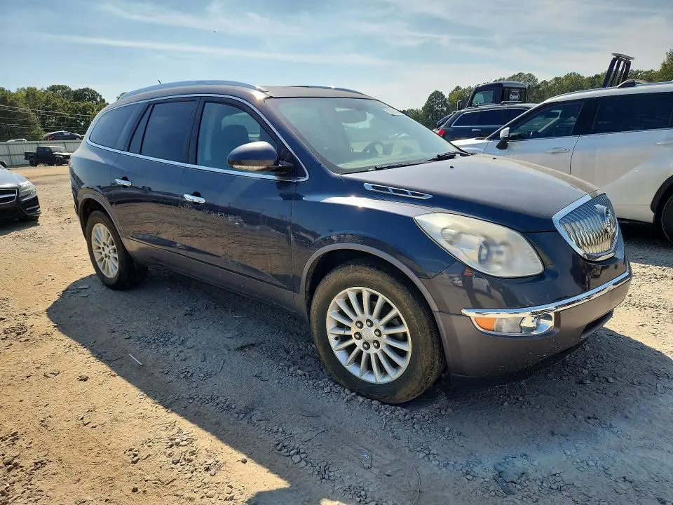 2011 BUICK ENCLAVE CX  