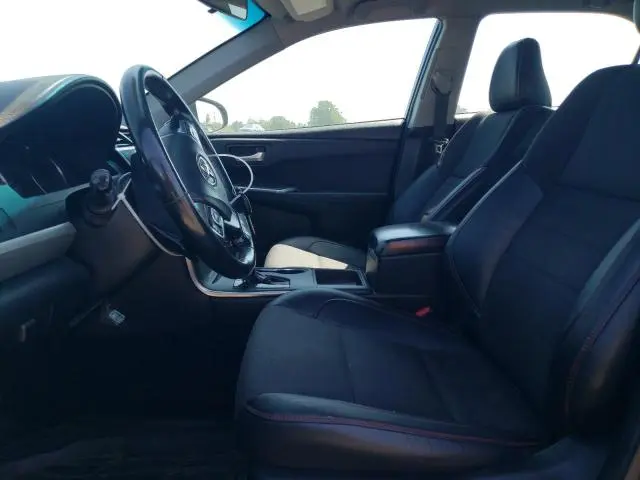 2016 TOYOTA CAMRY LE  